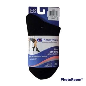 NWT Therapy Plus Black Non Binding Ladie’s Anklet Therapy Socks Size 6-10